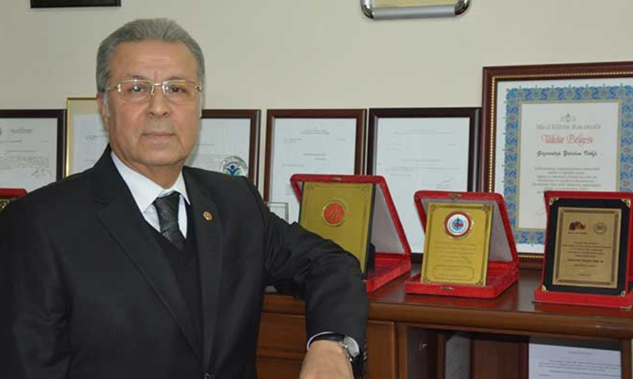 Çeyrek Asırlık Yardım Köprüsü